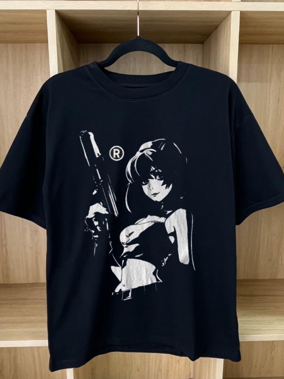 Gun holding retro anime girl silhouette printed T-shirt